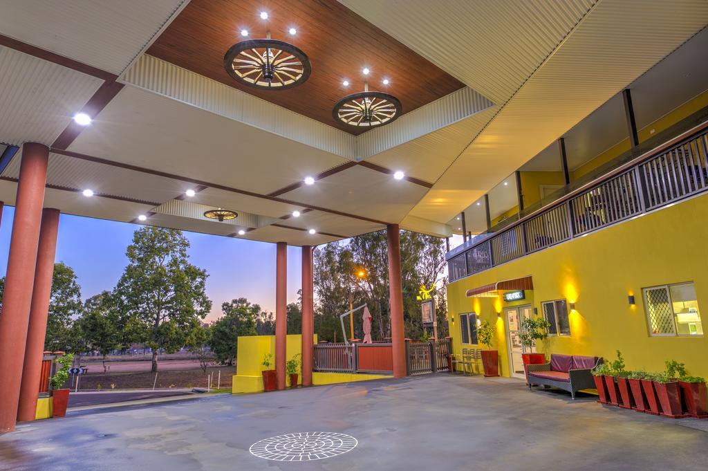 Swagsman Motel Miles Exterior photo